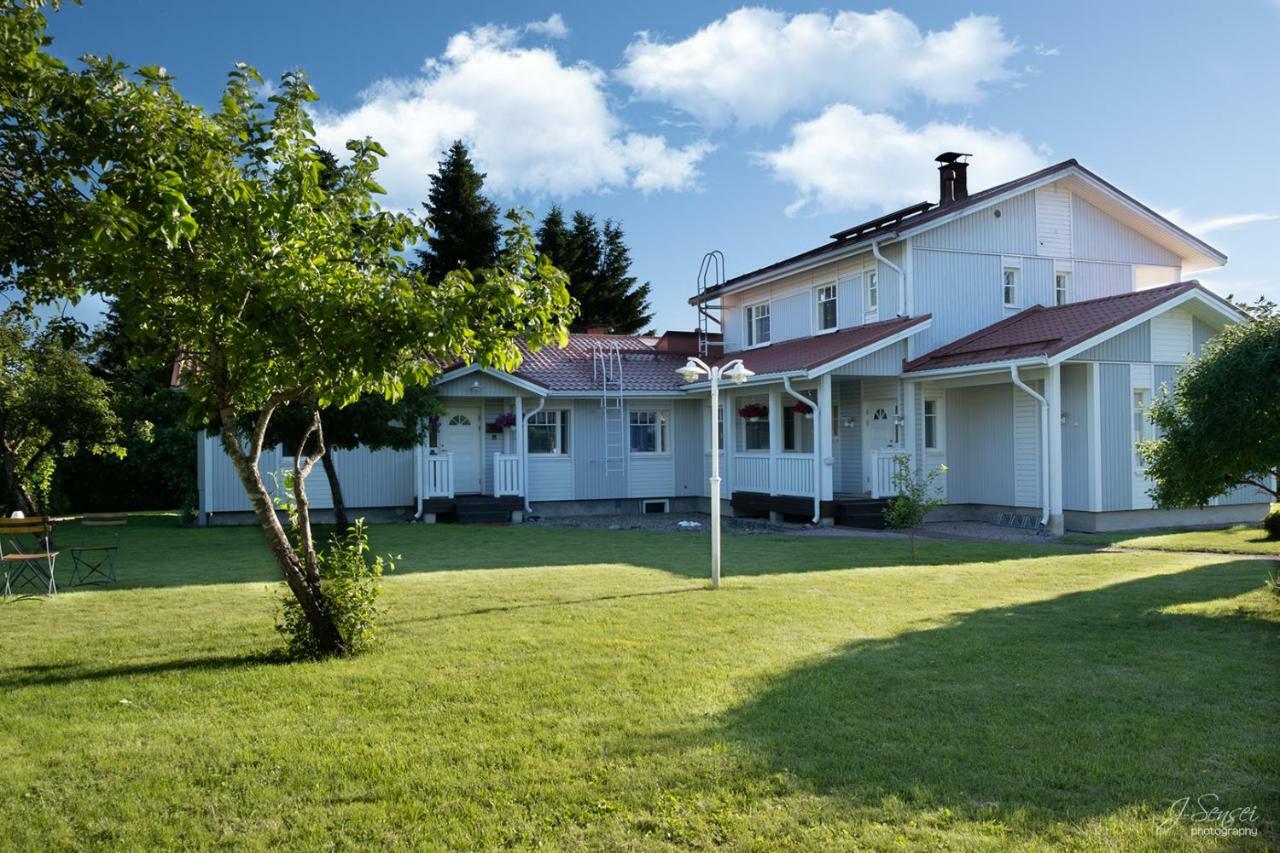 Westbay Inn Vaasa Buitenkant foto